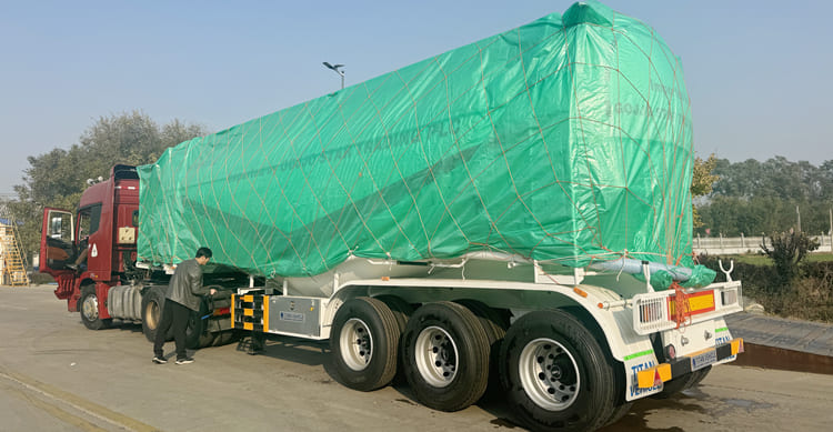 Tri Axle Fuel Tanker Trailer for Sale in Suriname