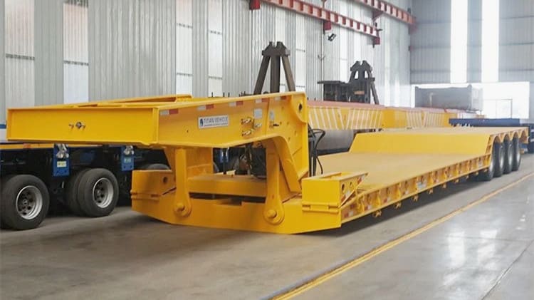 80 Tons Removable Gooseneck Lowboy Trailer for Sale in Suriname