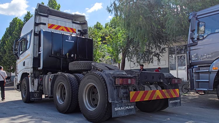 Shacman x3000 Tractor Trucks for Sale in Suriname