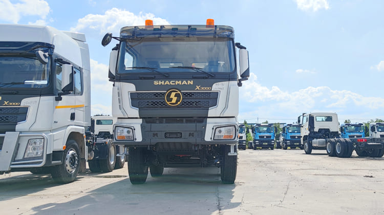 Shacman X3000 8x4 Tipper Truck for Sale in Suriname Paramaribo