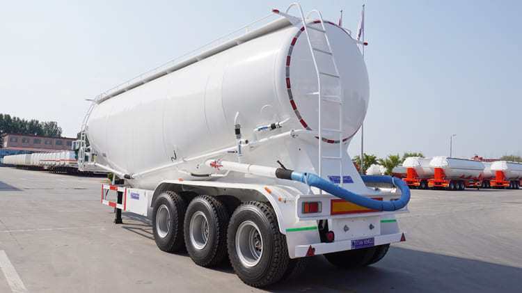 40CBM Cement Bulker Trailer for Sale in Suriname