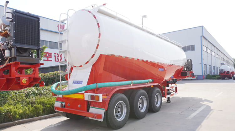 Tri Axle Bulk Cement Trailer for Sale in Suriname Paramaribo