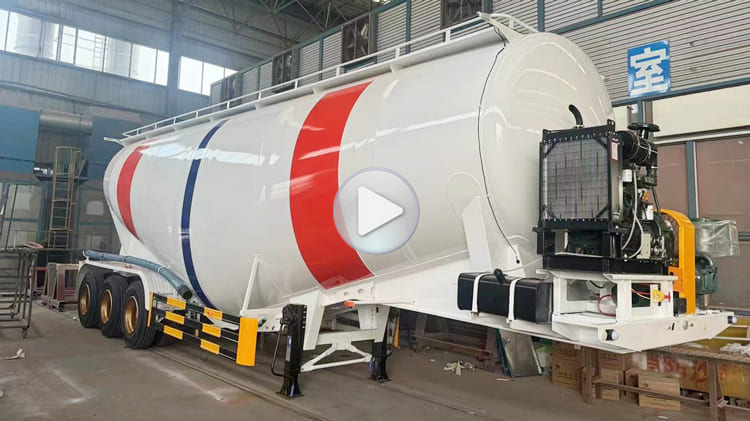 Tri Axle Silo Cement Bulker Trailer for Sale in Suriname