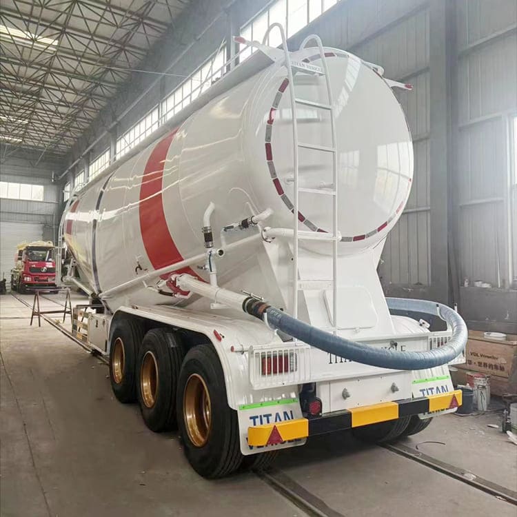Tri Axle Silo Cement Bulker Trailer